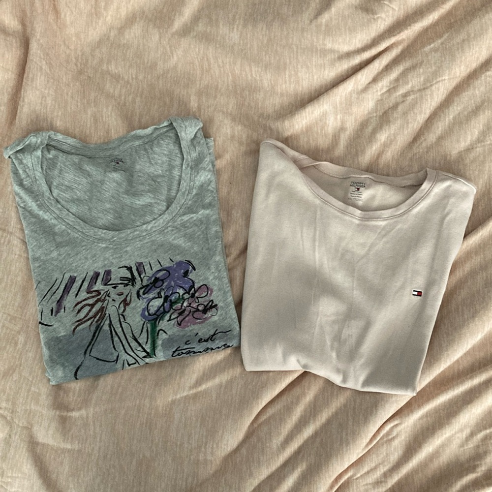 Bundle 2 EUC Tommy Hilfiger shirts